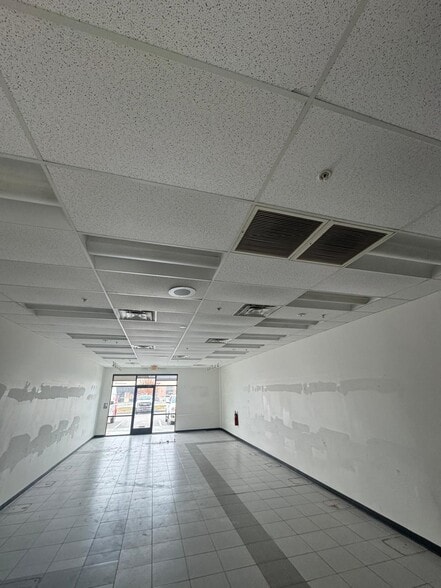 31 Wilson Ave, Hanover, PA for lease - Building Photo - Image 3 of 15