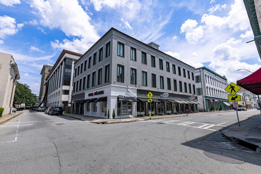 31 W congress St, Savannah, GA à louer - Photo du bâtiment - Image 2 de 4