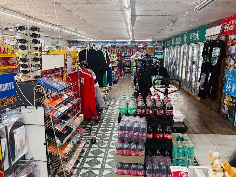 1131 E Broadway Ave, Enid, OK à vendre - Photo du bâtiment - Image 3 de 5