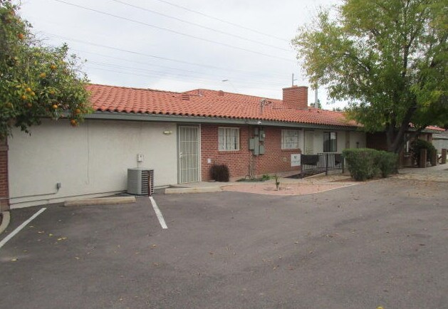 901 E University Dr, Mesa, AZ à vendre - Photo du bâtiment - Image 3 de 13