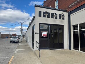 2231 W Franklin, Evansville, IN for lease Building Photo- Image 1 of 7