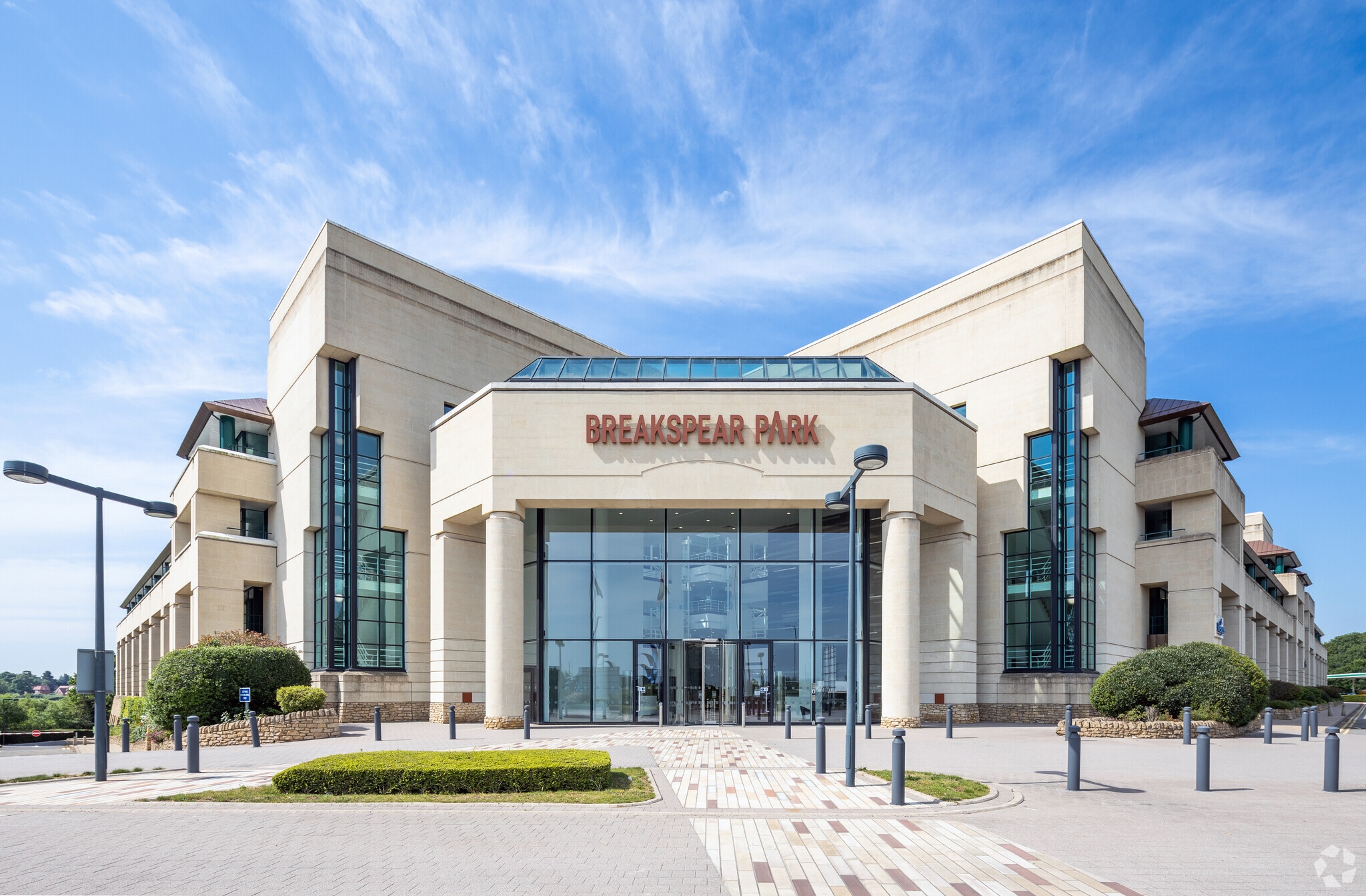 Breakspear Way, Hemel Hempstead for lease Building Photo- Image 1 of 10