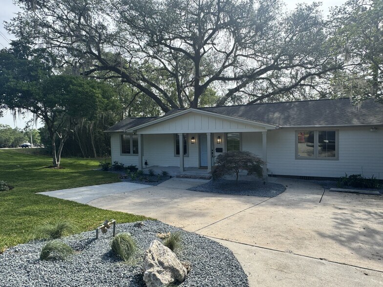 1549 Colonial Dr, Tallahassee, FL à louer - Photo du bâtiment - Image 2 de 12