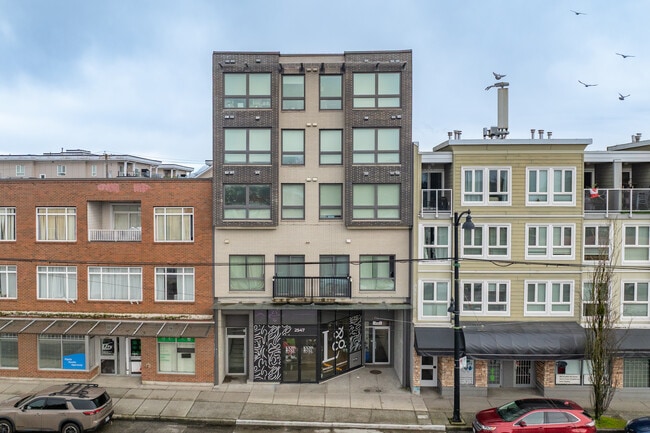 More details for 2551 Kingsway, Vancouver, BC - Multifamily for Sale