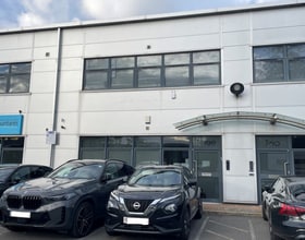 Stirling Way, Borehamwood à louer Photo du bâtiment- Image 1 de 3