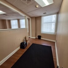 100 5th Ave, Pittsburgh, PA for lease Building Photo- Image 1 of 2