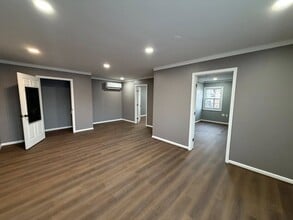 13554 Triadelphia Rd, Ellicott City, MD à louer Photo intérieure- Image 2 de 9