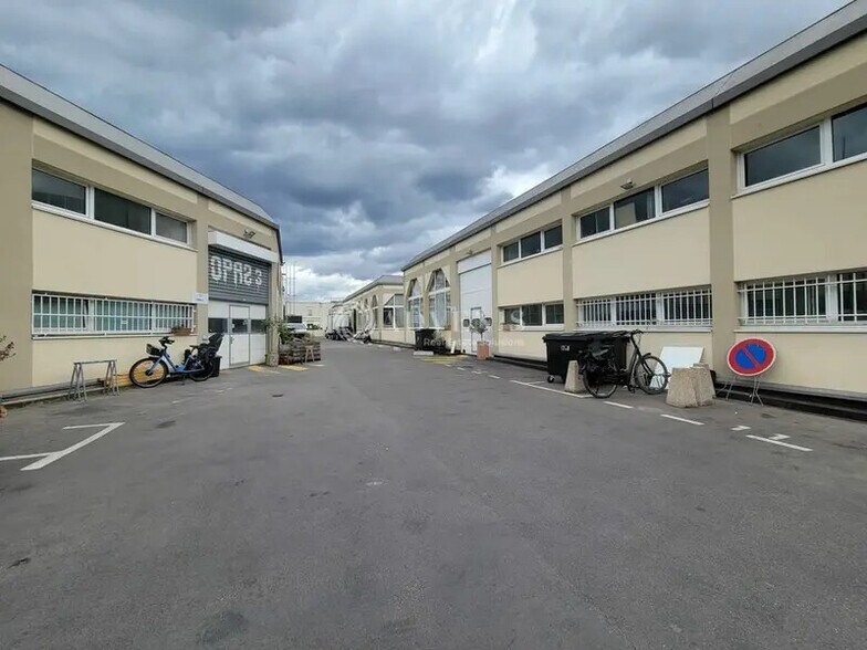 Flex dans Aubervilliers à louer - Photo du bâtiment - Image 1 de 6