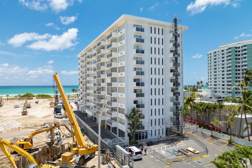 5313 Collins Ave, Miami Beach, FL à vendre - Photo du bâtiment - Image 2 de 8