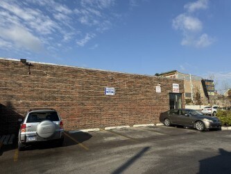 2605 W Cermak Rd, Chicago, IL à vendre - Photo du bâtiment - Image 3 de 5