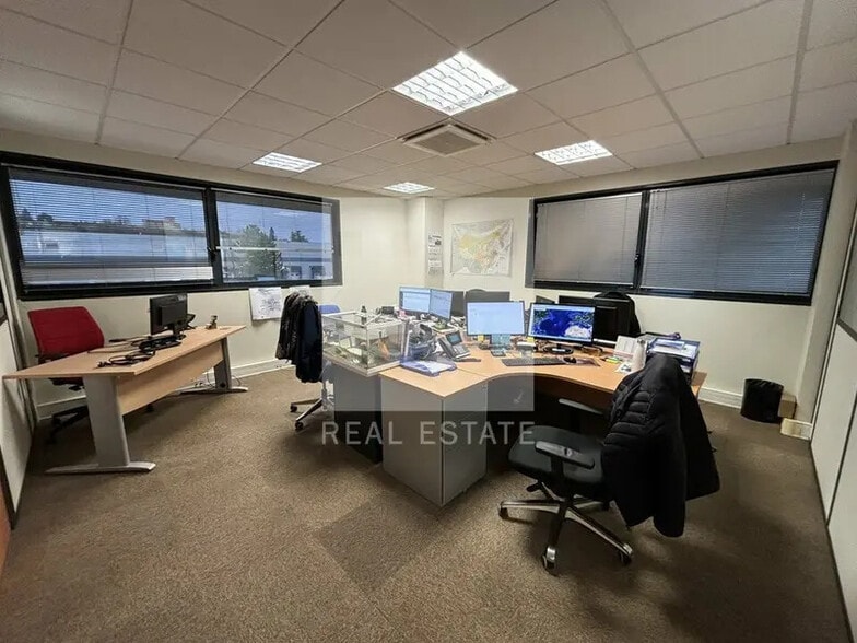 Avenue Satolas Green, Pusignan for lease - Building Photo - Image 2 of 9