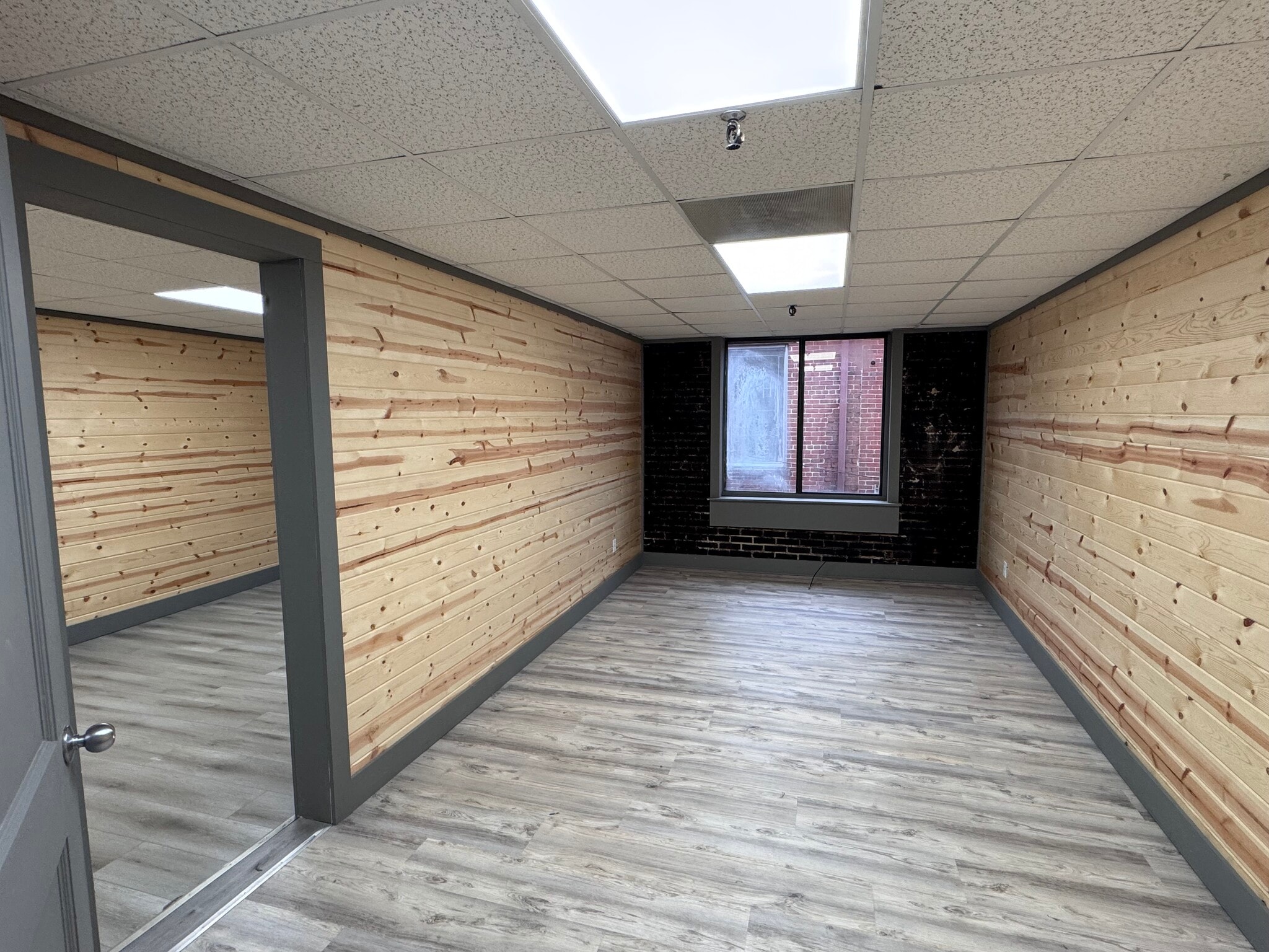 117 Bradford St NW, Gainesville, GA for lease Interior Photo- Image 1 of 1
