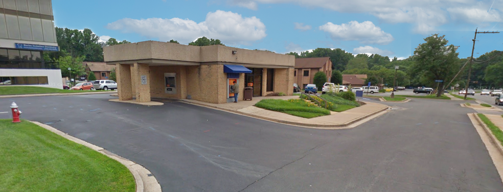 5234 Rolling Rd, Burke, VA for lease - Building Photo - Image 1 of 3