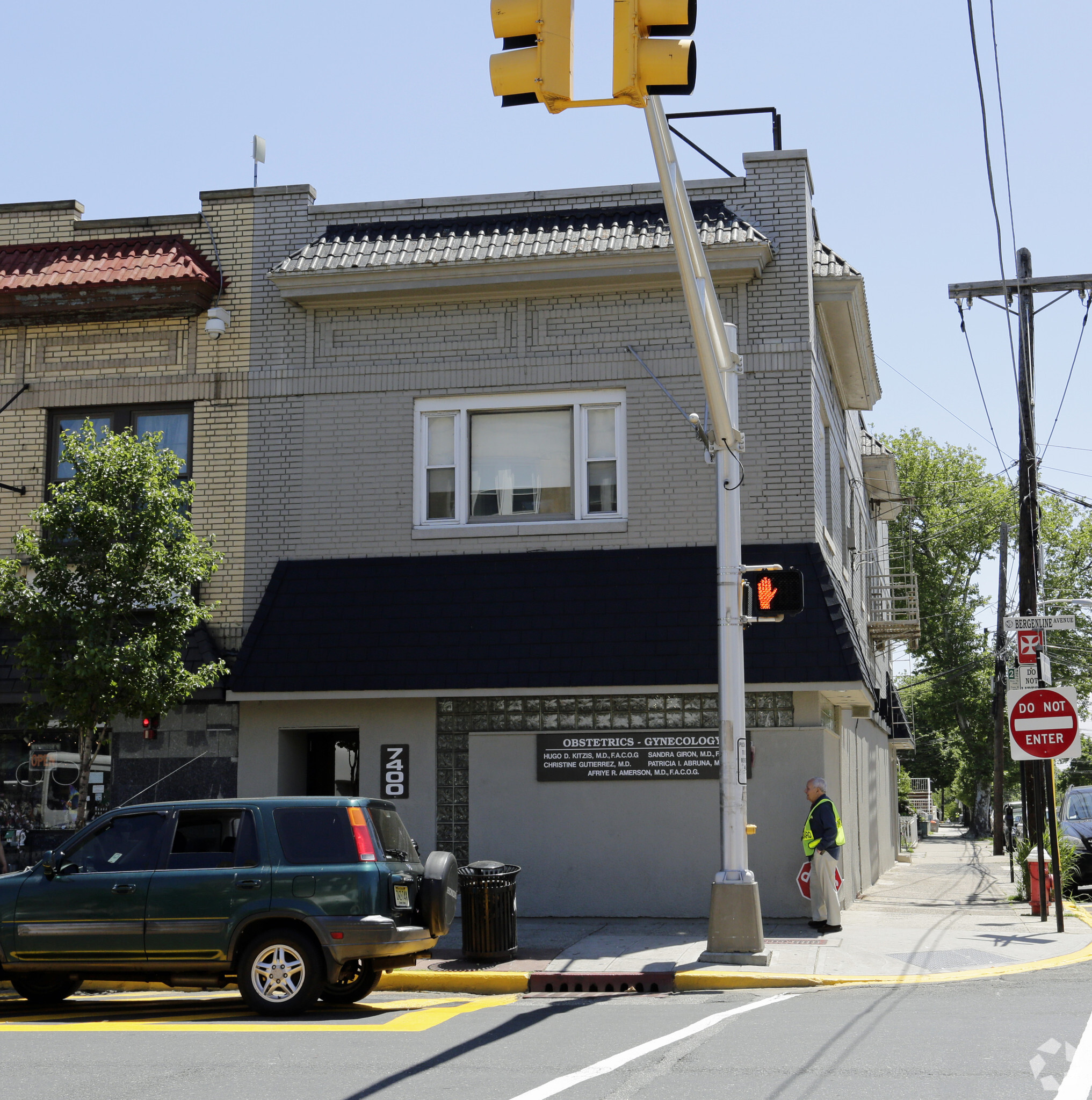 7400 Bergenline Ave, North Bergen, NJ for lease Primary Photo- Image 1 of 11