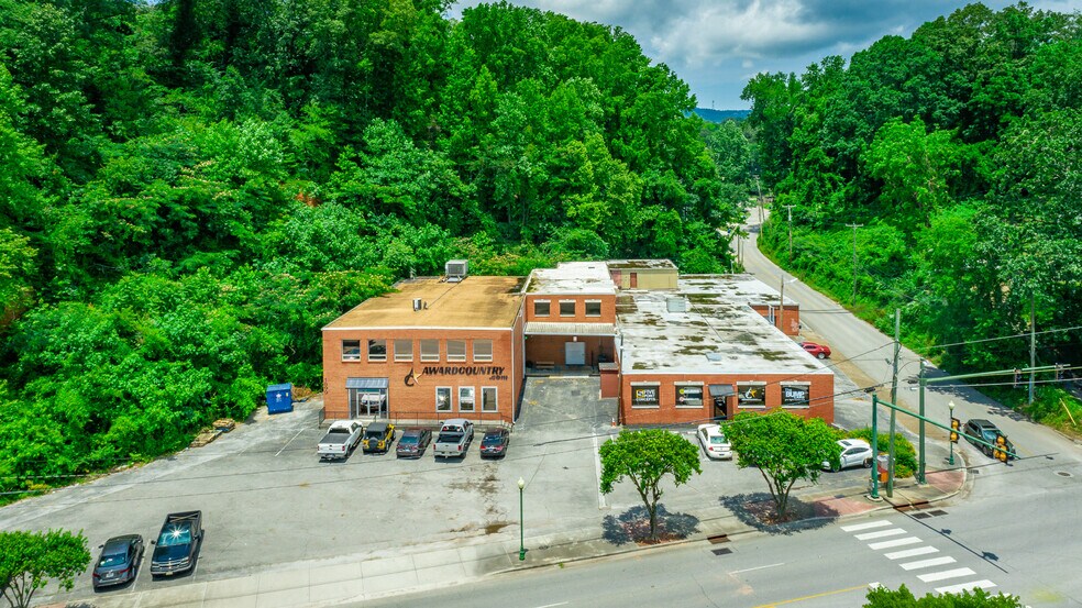 1899 Dayton Blvd, Chattanooga, TN à vendre - Photo du bâtiment - Image 2 de 17
