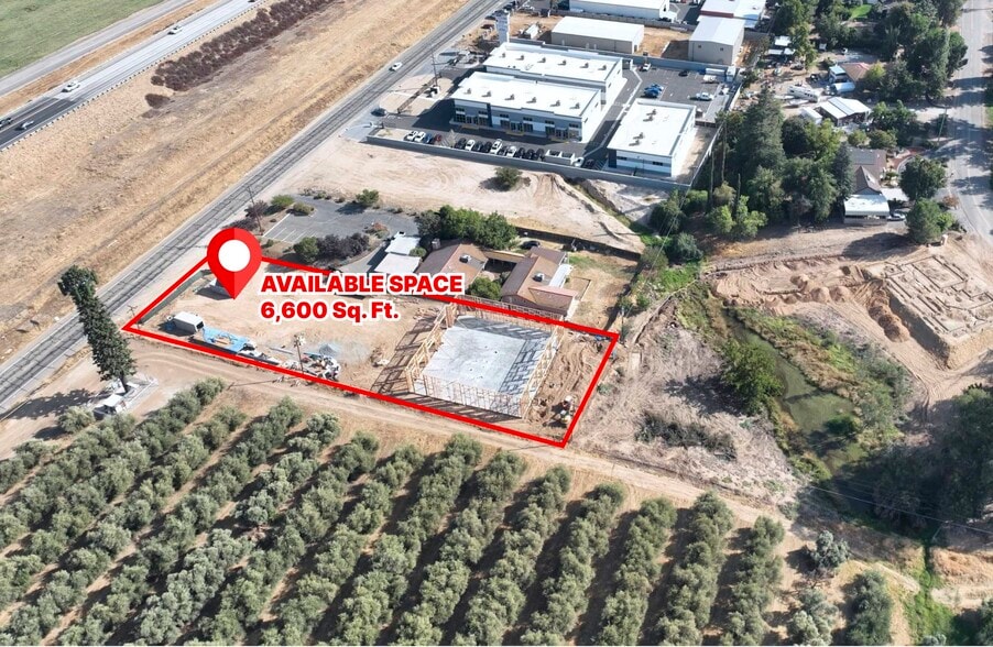 Hwy 41 North Of 11 Madera 93636 ave, Madera, CA for lease - Building Photo - Image 2 of 5