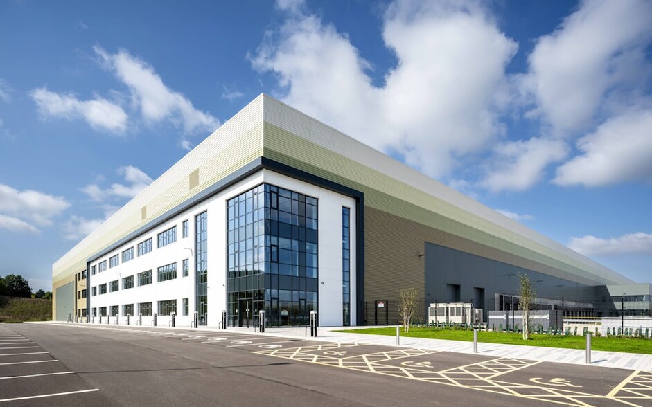 Chippenham Rd, Chippenham for lease - Building Photo - Image 2 of 6