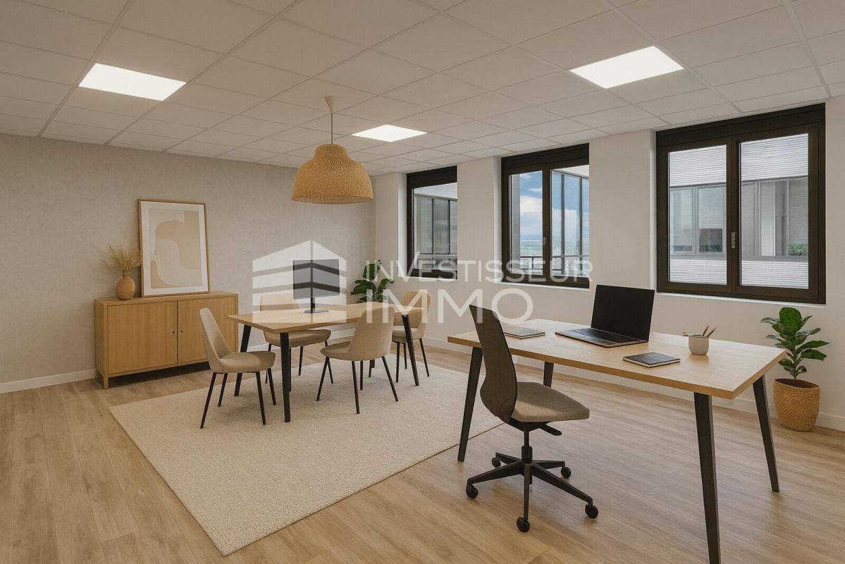 Office in Boissy Saint Leger for lease Building Photo- Image 1 of 8
