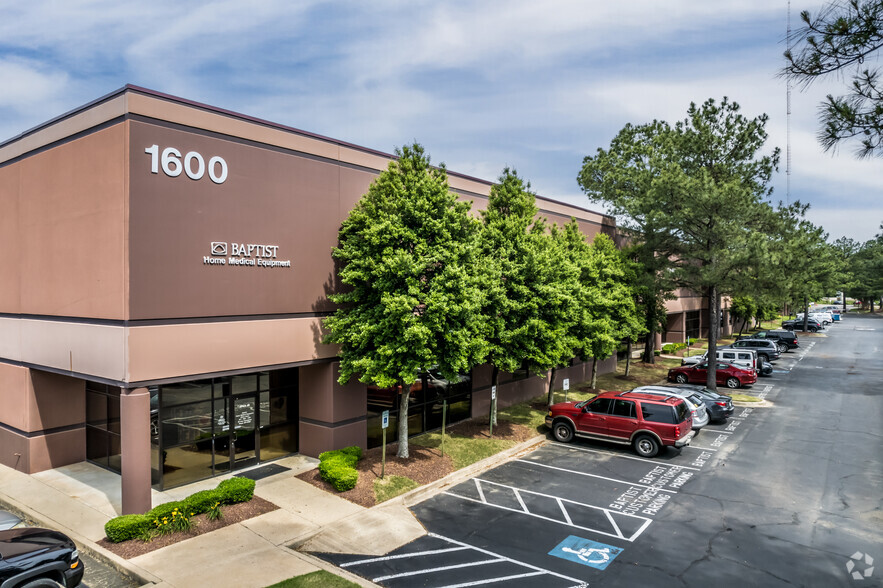 1600 Century Center Pky, Memphis, TN for lease - Primary Photo - Image 1 of 6