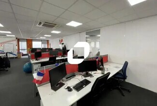Plus de détails pour 87 Rue Du Molinel, Marcq-en-Baroeul - Bureau à louer