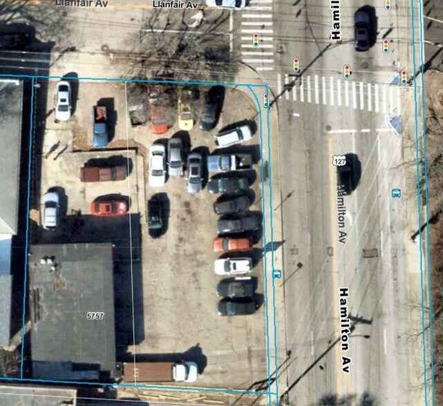 5757 Hamilton Ave, Cincinnati, OH à vendre - Photo du bâtiment - Image 3 de 4