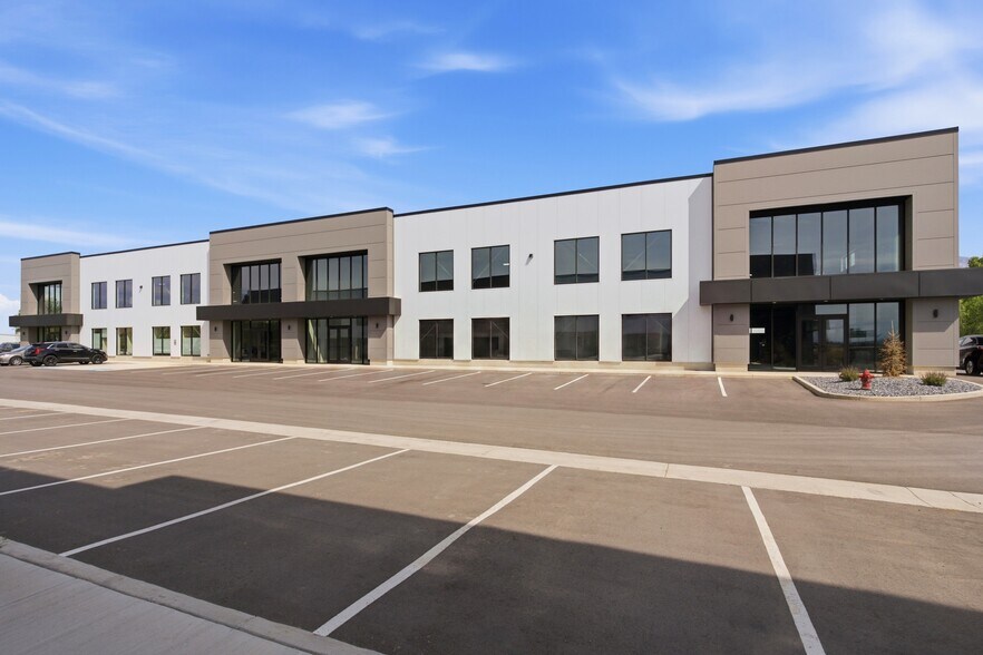 1204 N 2000 W, Farr West, UT à vendre - Photo du bâtiment - Image 3 de 23