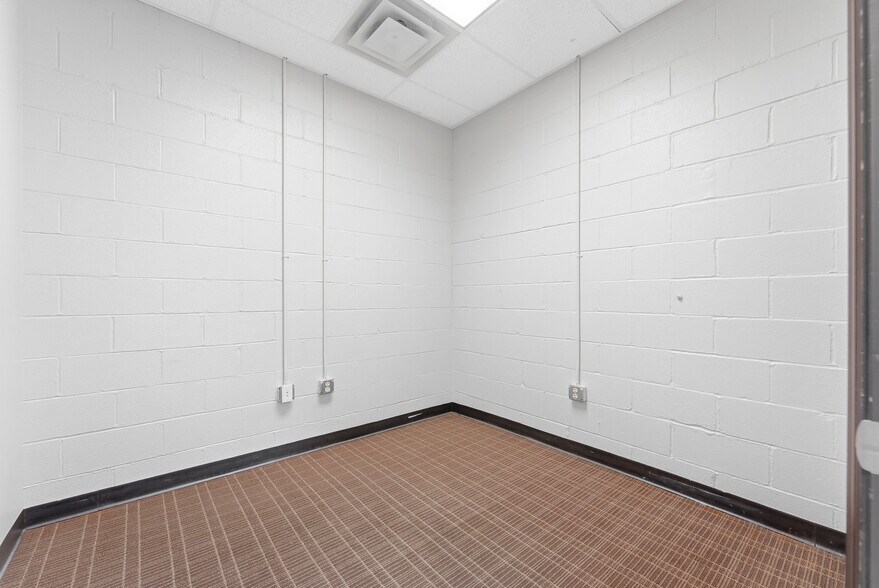 34 Sterling Dr, Morgantown, WV à louer - Photo du bâtiment - Image 2 de 50