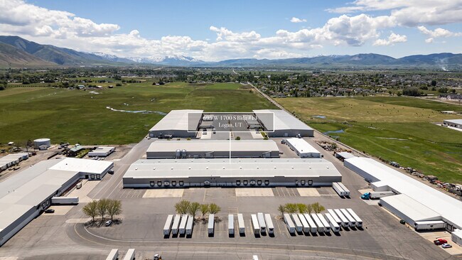 Plus de détails pour 695 W 1700 S, Logan, UT - Industriel à louer
