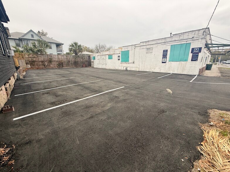 112 W Victory Dr, Savannah, GA à vendre - Photo du bâtiment - Image 3 de 5