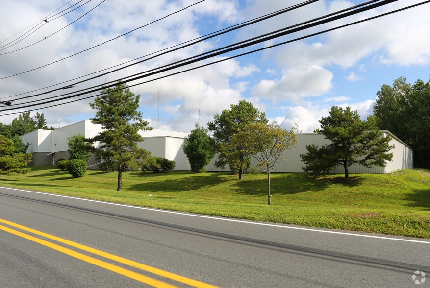 4253 Albany St, Albany, NY for lease - Building Photo - Image 3 of 9