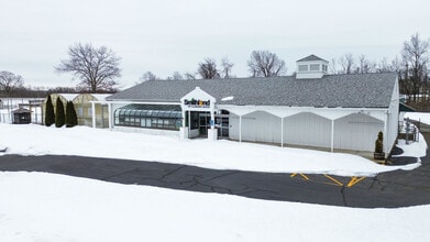 147 Meriden Rd, Middlefield, CT for lease Interior Photo- Image 2 of 10