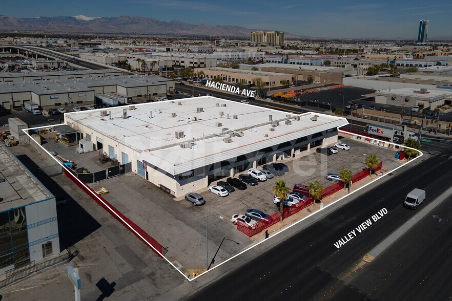 5325 S Valley View Blvd, Las Vegas, NV à louer - Photo du bâtiment - Image 3 de 20