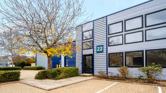 Plus de détails pour 20 Plover Clos, Newport Pagnell - Industriel à louer