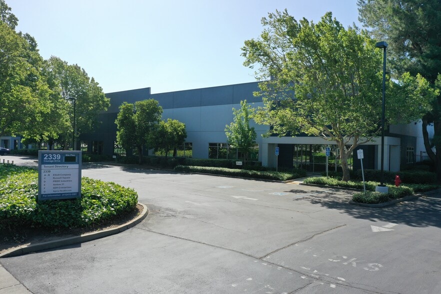 2339 Courage Dr, Fairfield, CA for lease - Building Photo - Image 1 of 3