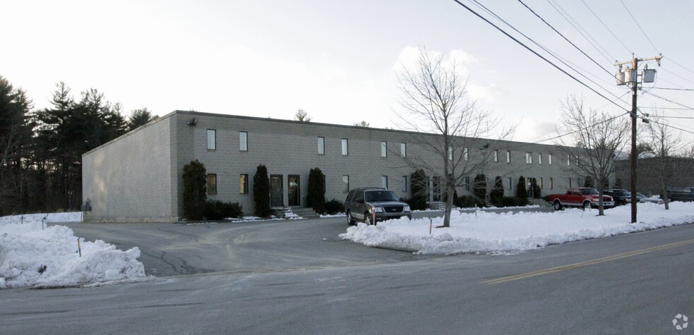 10-12 Delaware Dr, Salem, NH for lease - Primary Photo - Image 1 of 4