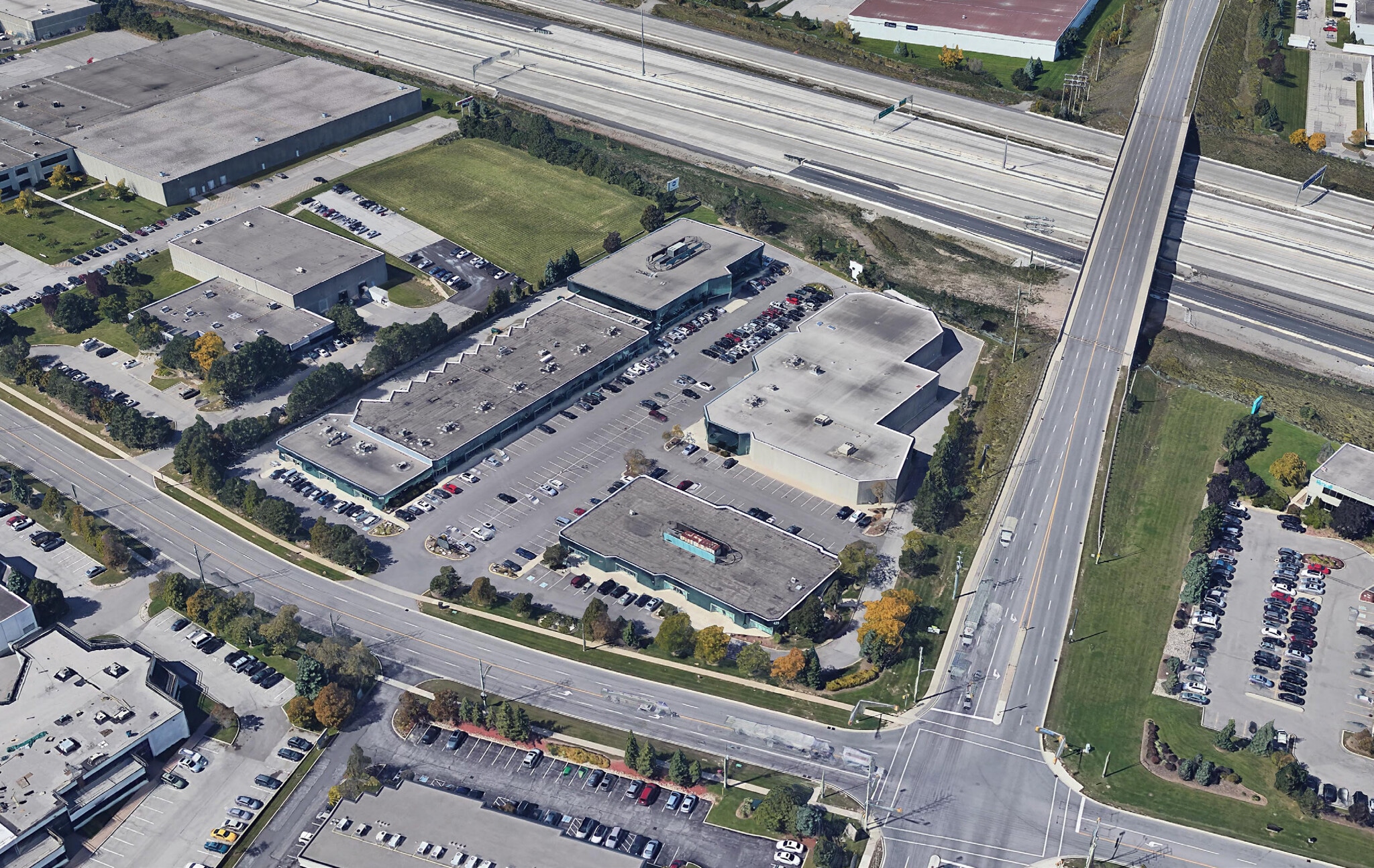405 Britannia Rd E, Mississauga, ON for lease Aerial- Image 1 of 29