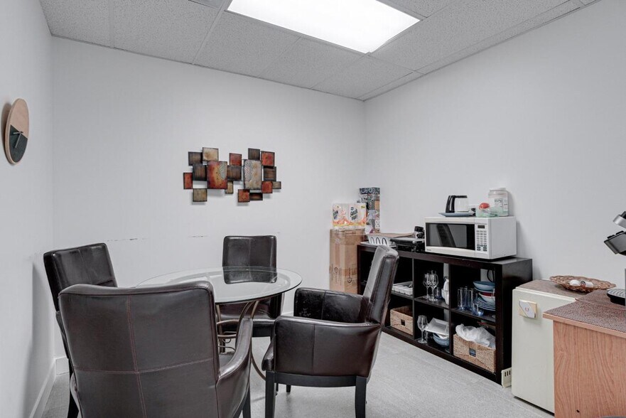 1480 St Jarry E, Montréal, QC à louer - Photo intérieure - Image 3 de 3