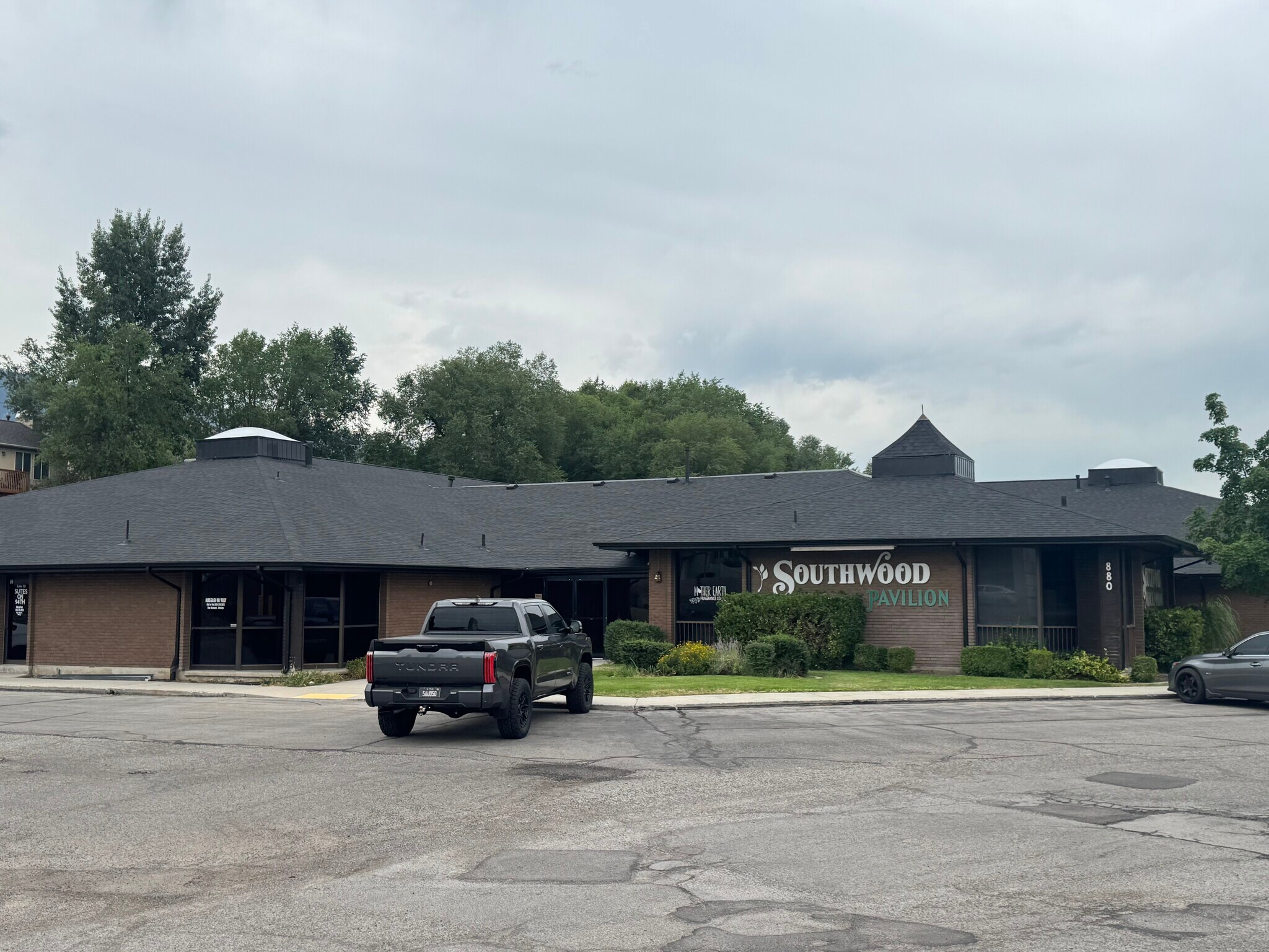 880 E 9400 S, Sandy, UT à louer Photo du bâtiment- Image 1 de 18