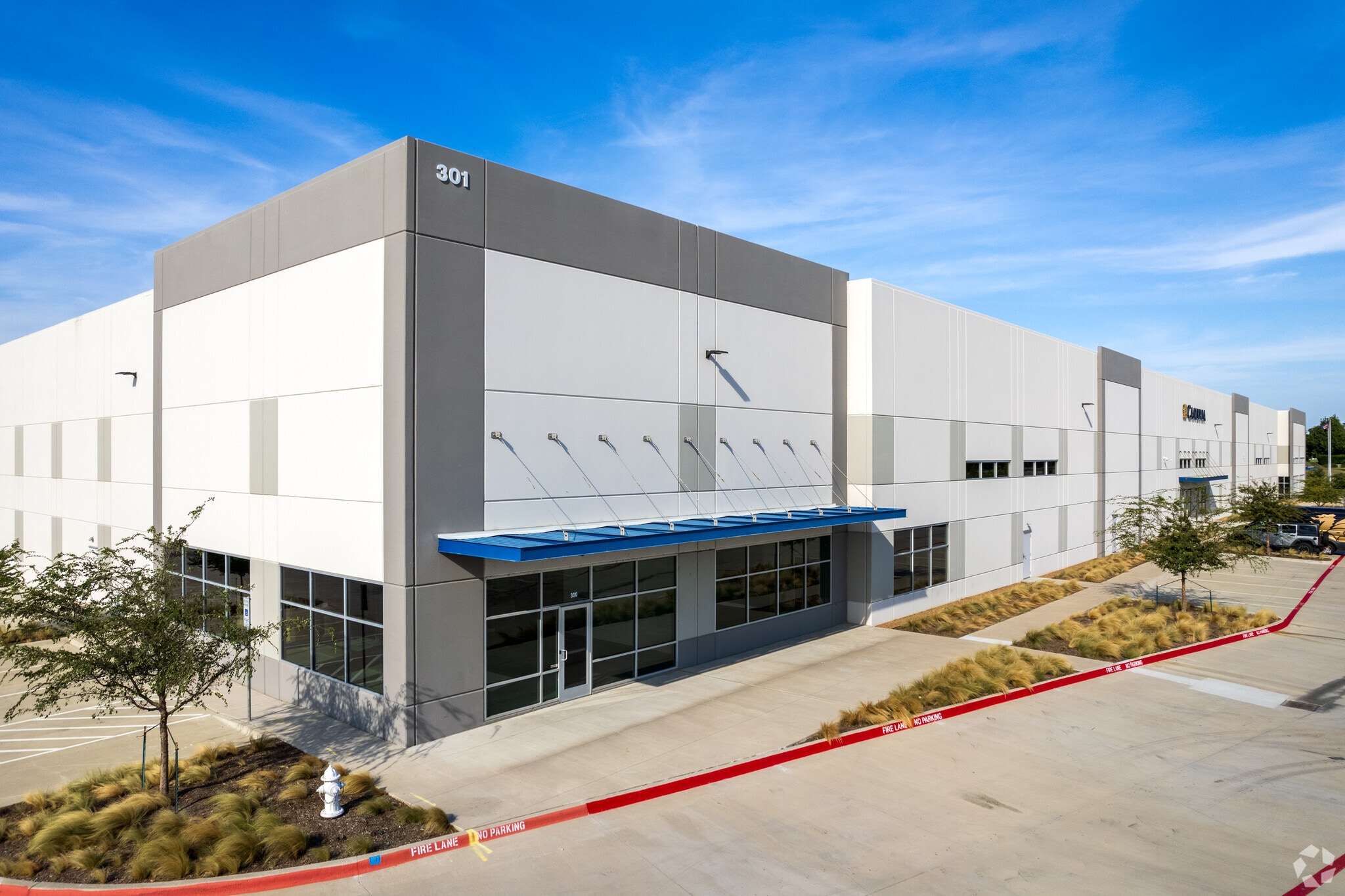 301 Vista Ridge Mall Dr, Lewisville, TX for lease Primary Photo- Image 1 of 5