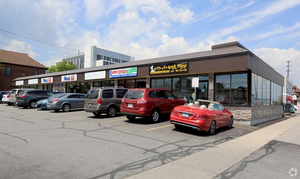 200-212 King St E, Oshawa, ON for sale - Primary Photo - Image 1 of 1