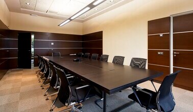 Calle Bahía de Pollensa, 5-7, Madrid, Madrid for lease Interior Photo- Image 1 of 7