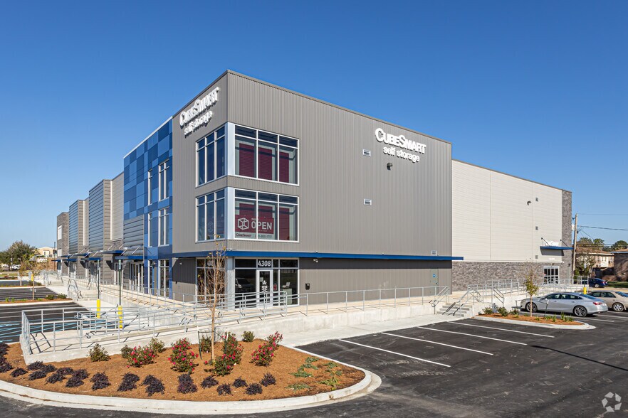 4308 Williams Blvd, Kenner, LA à louer - Photo du bâtiment - Image 3 de 5