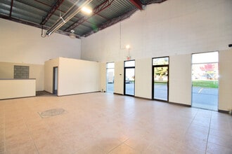 1925 39th Ave NE, Calgary, AB for lease Interior Photo- Image 2 of 9