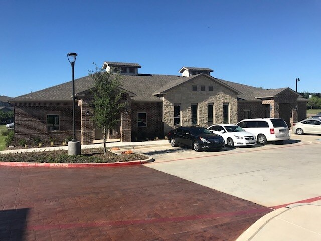 8501 Mid Cities Blvd, North Richland Hills, TX à vendre - Photo du bâtiment - Image 2 de 9