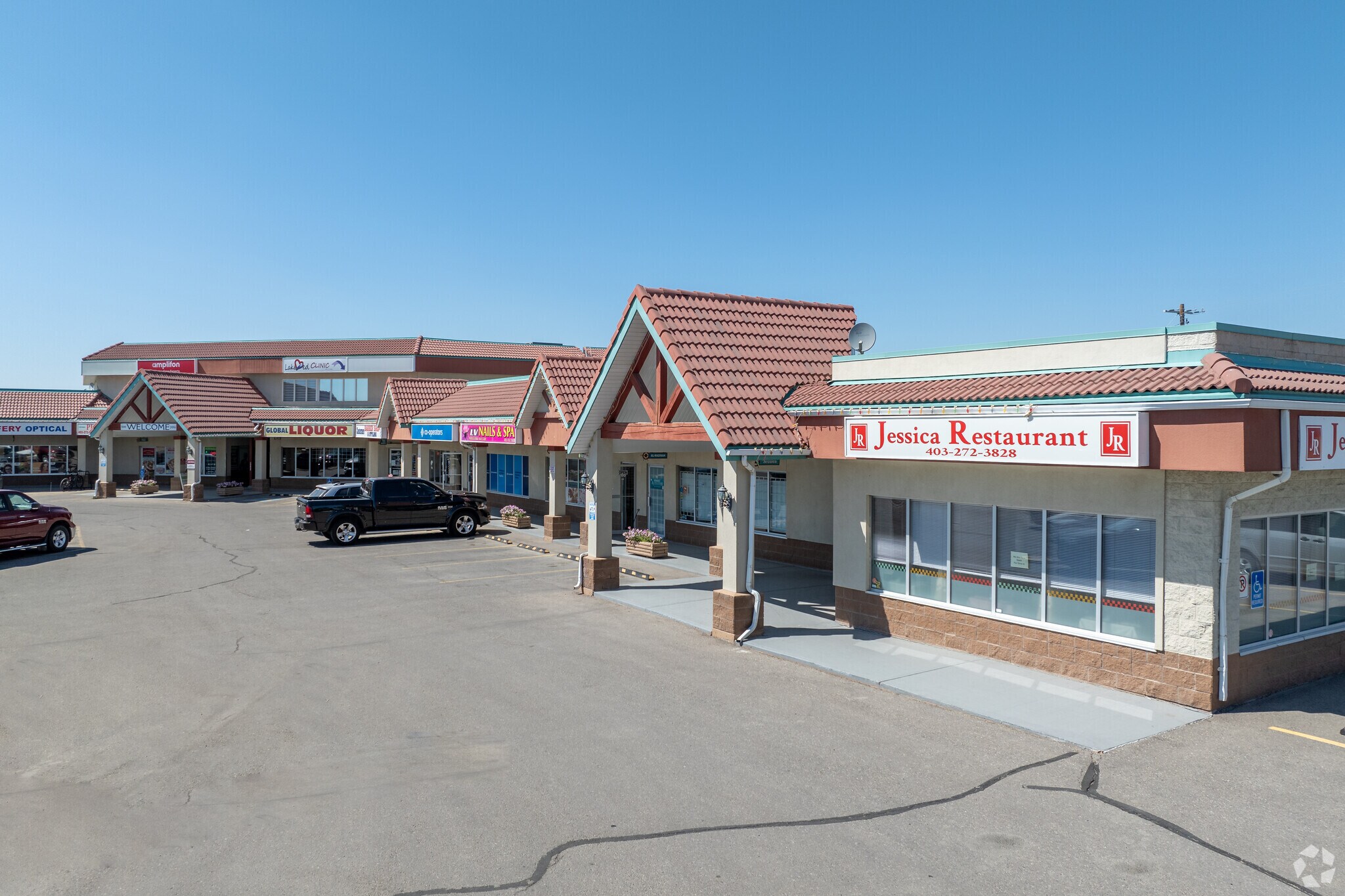 300 Merganser Dr W, Chestermere, AB à vendre Photo principale- Image 1 de 1