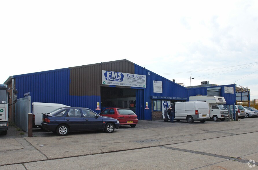 New Rd, Rainham à vendre - Photo principale - Image 1 de 1