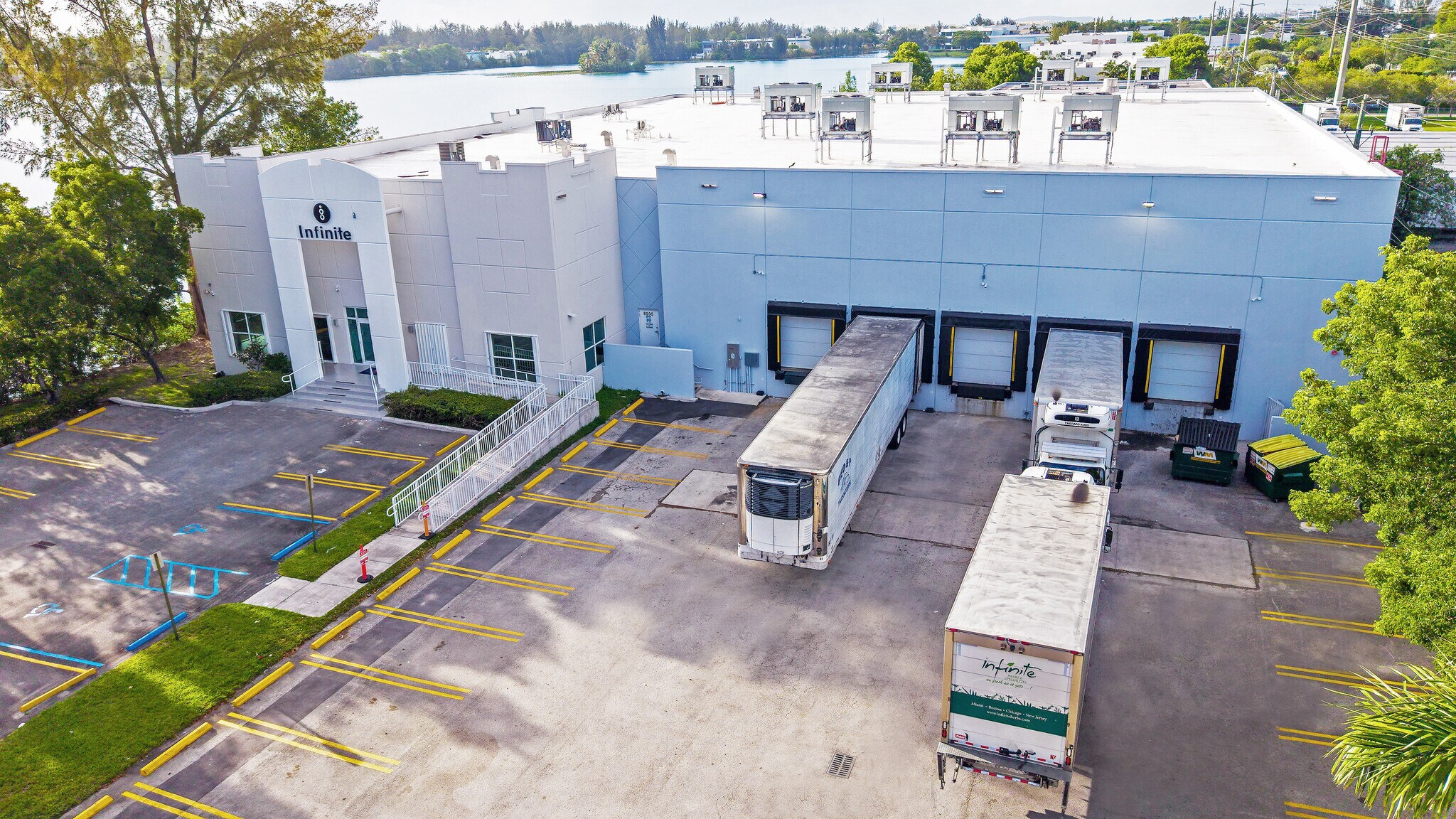 8995 NW 12th St, Miami, FL à vendre Photo du bâtiment- Image 1 de 17