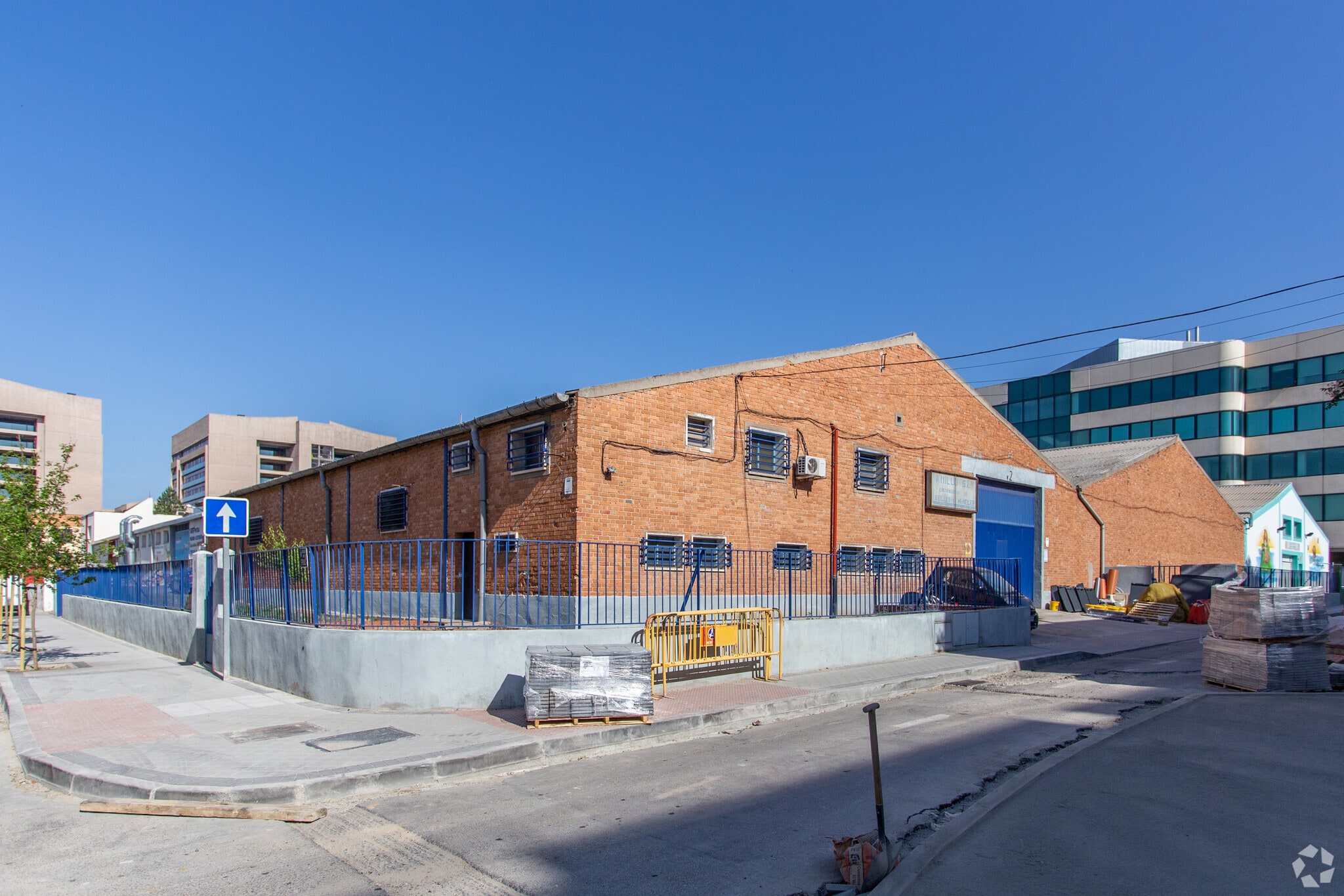 Calle de Fuentenebro, 15D, Madrid, Madrid for lease Primary Photo- Image 1 of 13