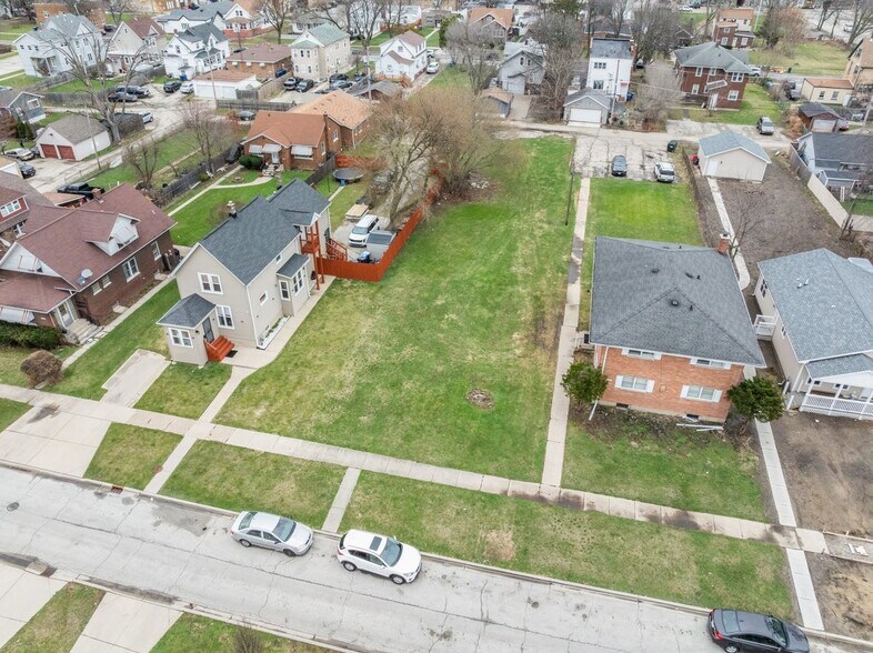 1725 Lincoln St, North Chicago, IL à vendre - Photo principale - Image 1 de 1