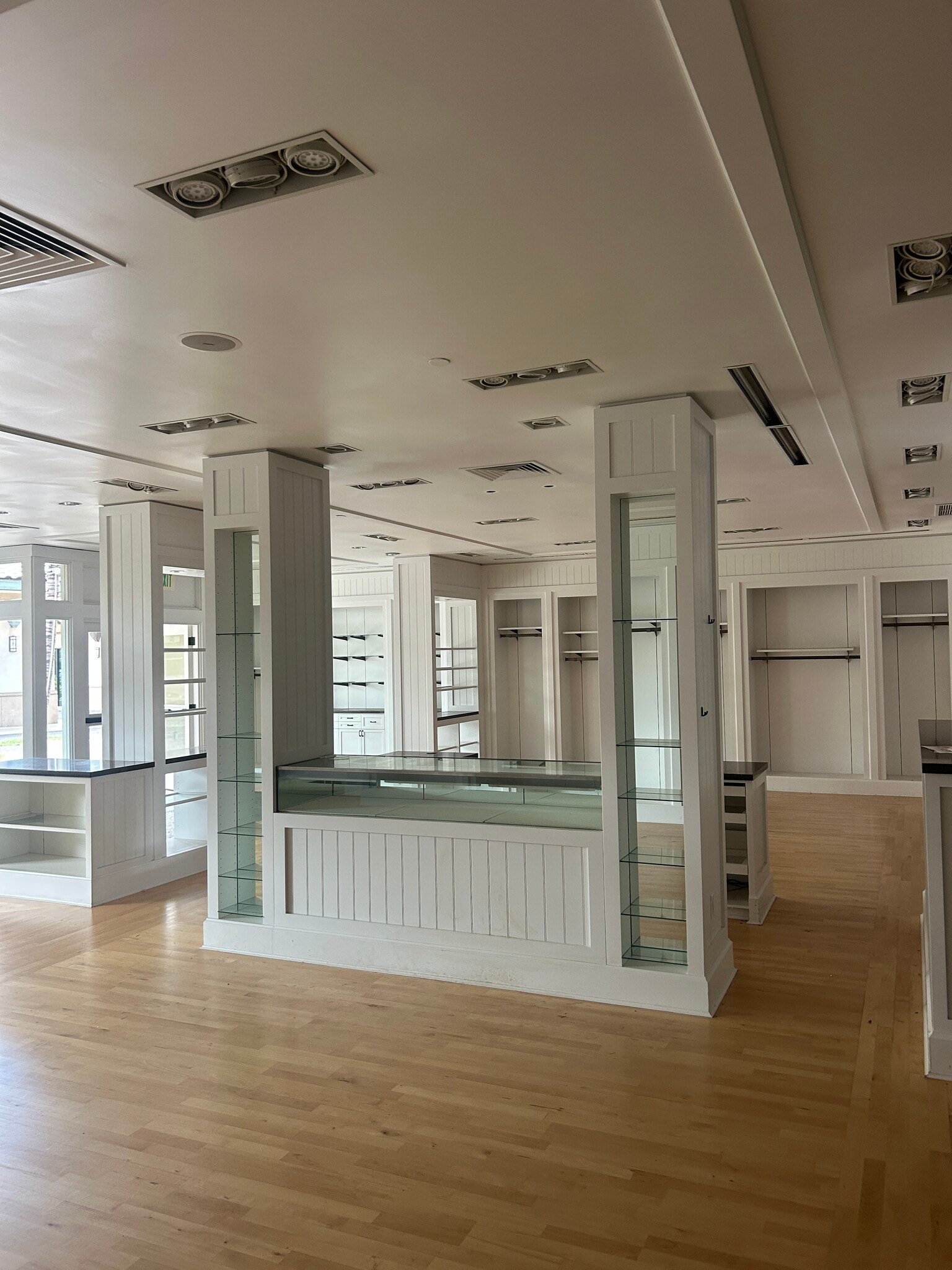 68-1330 Mauna Lani Dr, Kamuela, HI for lease Interior Photo- Image 1 of 5